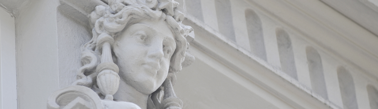 DSC_2671_Kanzleigebäude_Anwaltskanzlei_Hild_Jugendstilfigur